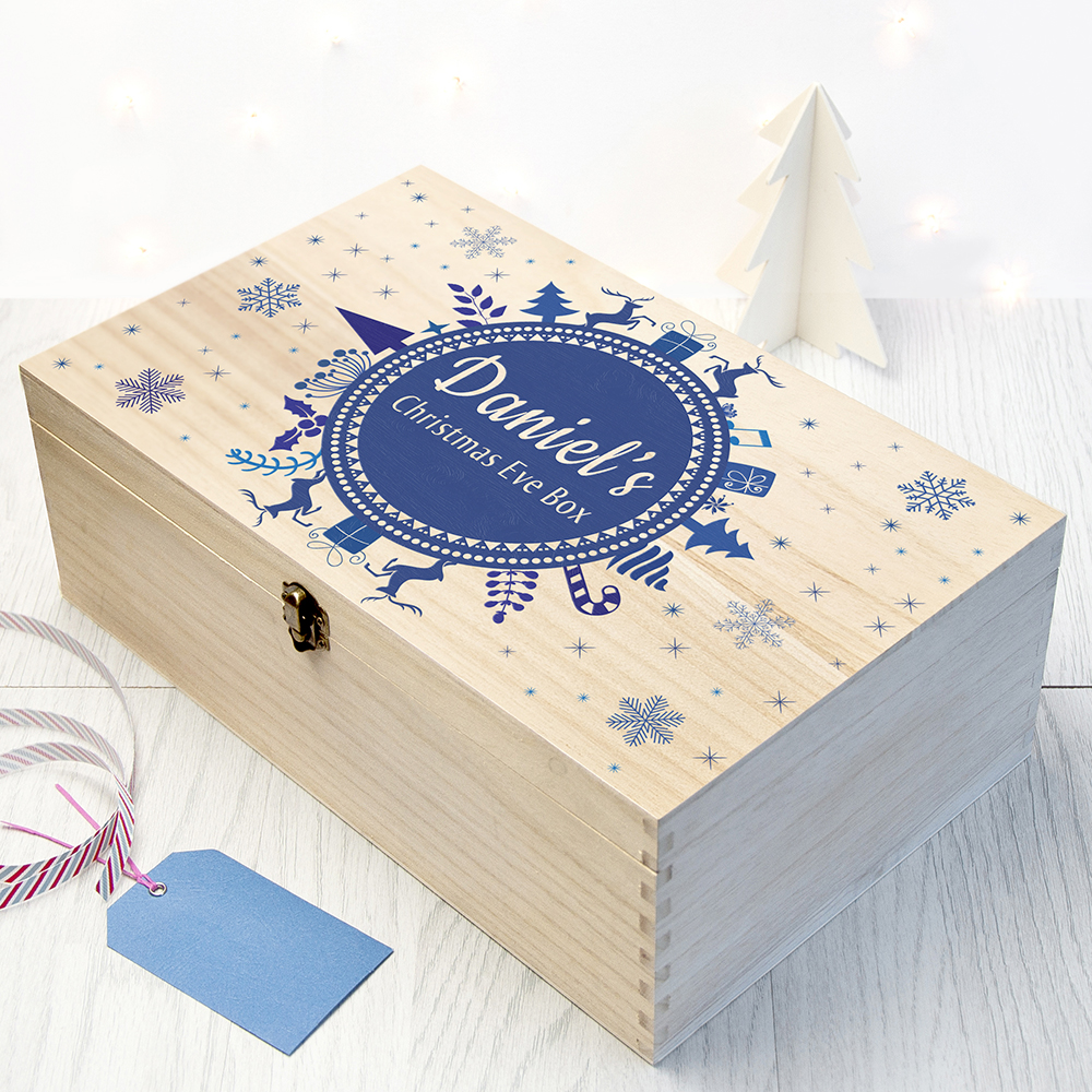 Large-Personalised-Christmas-Eve-Box-With-Snowflake-Wreath